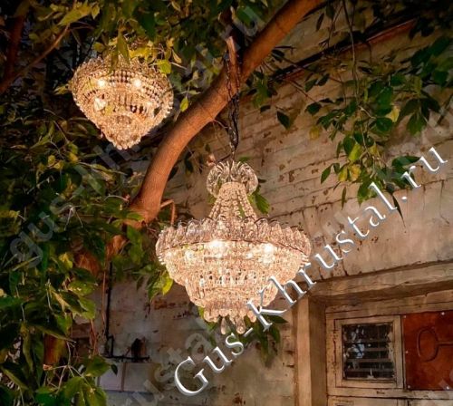 Люстра Водопад с подвесом - фото в интерьере